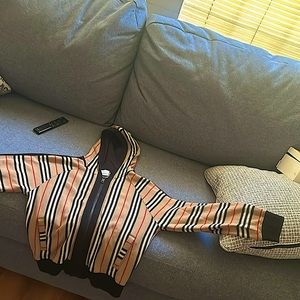 Boys medium Burberry jacket